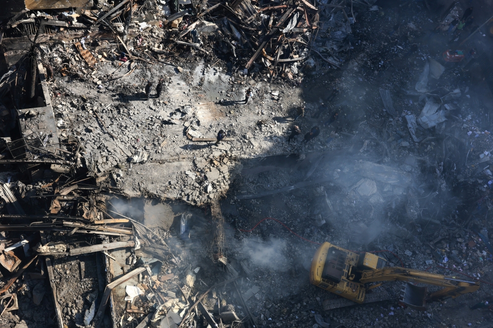 Aftermath of an Israeli strike carried out on Wednesday, in Al-Mazraa in Beirut