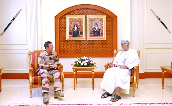 Meeting reviews Oman–France bilateral relations