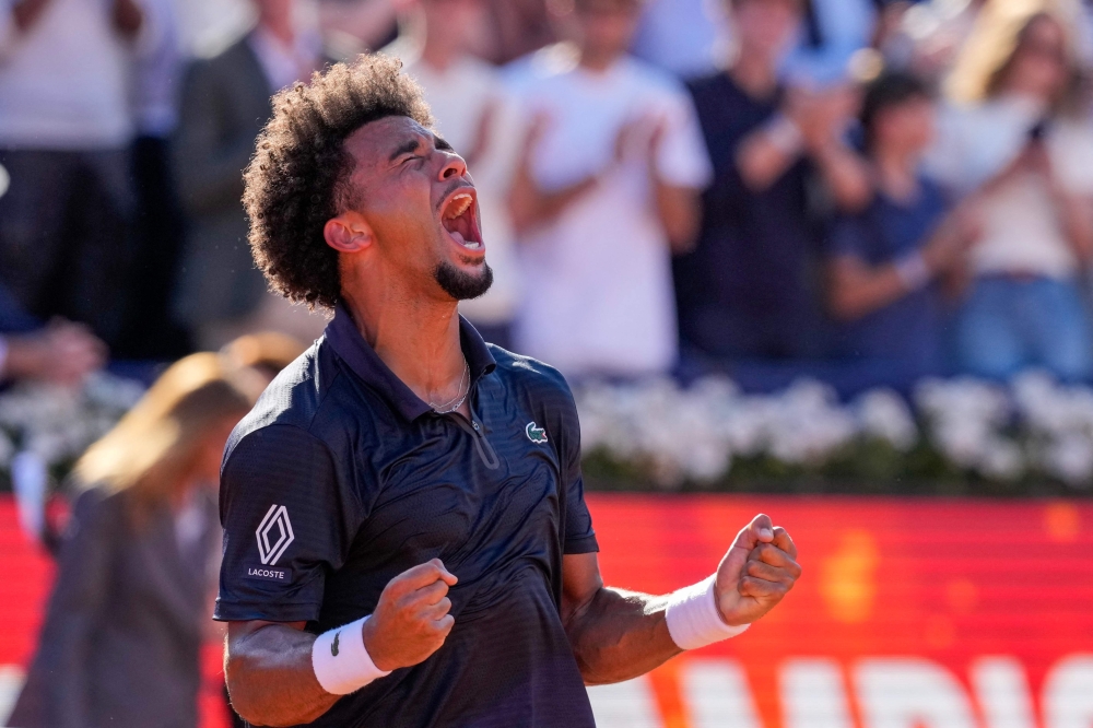  France's Arthur Fils celebrates winning against Russia's Andrey Rublev  during their men singles final match 