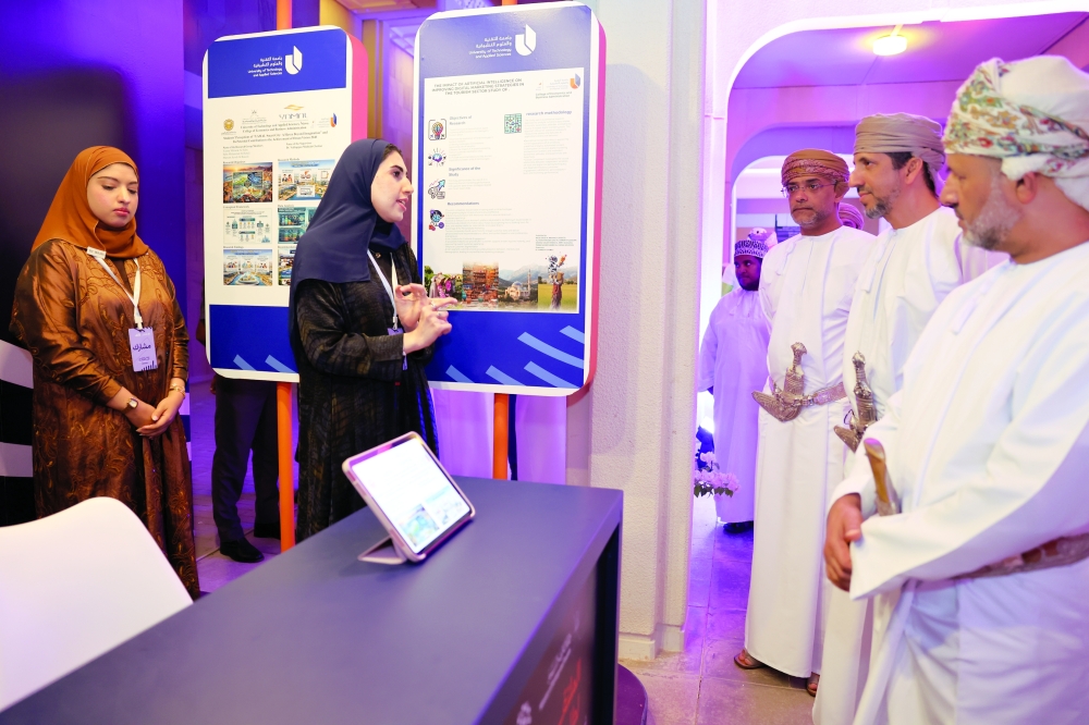 The forum also featured an accompanying exhibition showcasing a variety of pavilions, including business tourism and adventure tourism.