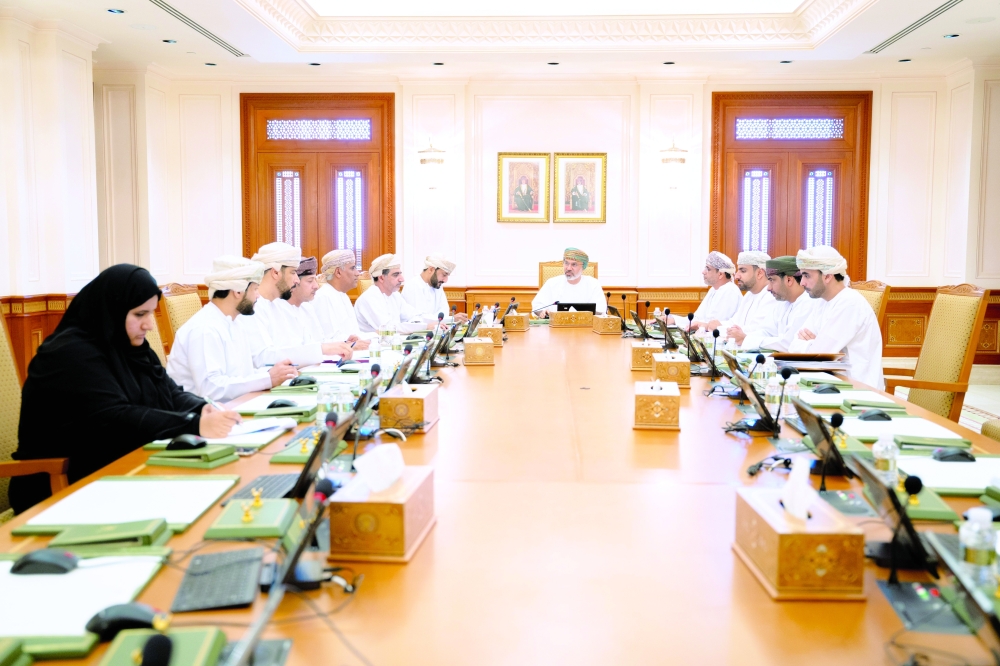 This meeting was chaired by Khalid bin Hilal al Maawali, Chairman of Majlis Ash’shura.