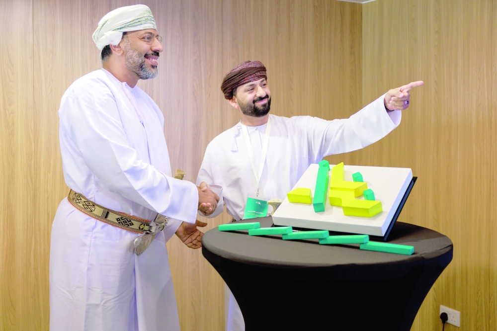 The project caters to the needs of approximately 17,000 people with hearing disabilities in the Sultanate of Oman.