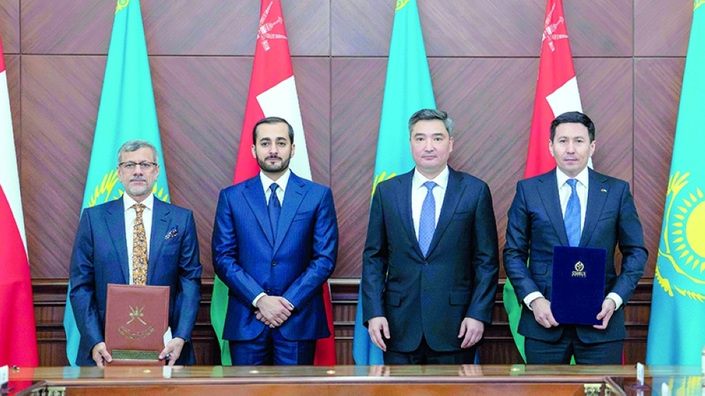 HH Sayyid Theyazin bin Haitham al Said, Deputy Prime Minister for Economic Affairs and Olzhas Bektenov, Prime Minister of the Republic of Kazakhstan, with officials representing OIA and Samruk-Kazyna at the signing ceremony in Astana on Friday