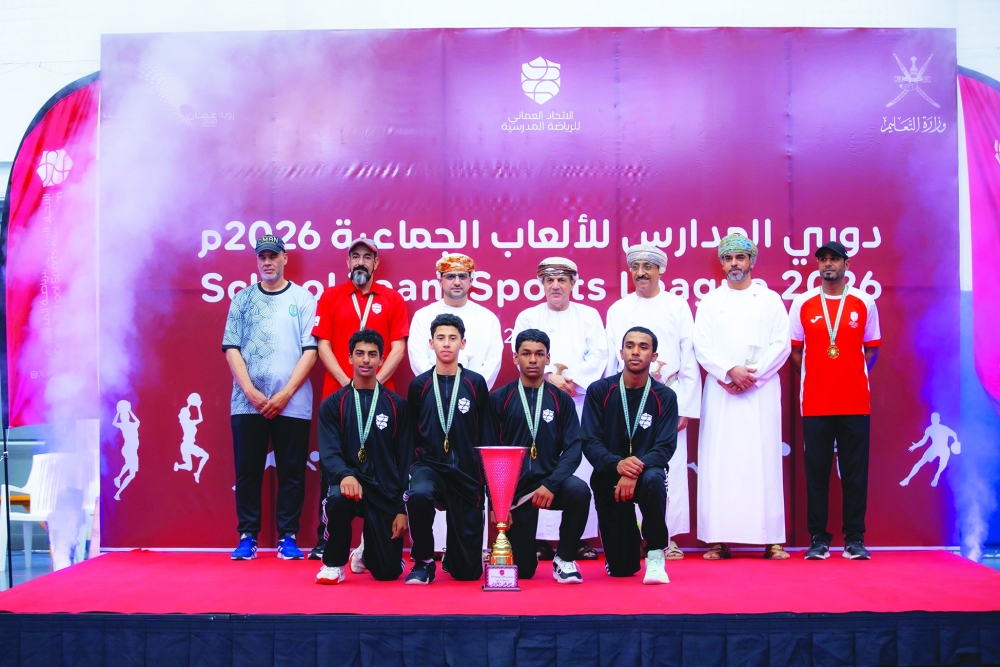 Crowning of Nizwa Team, Winners of the Final Match.