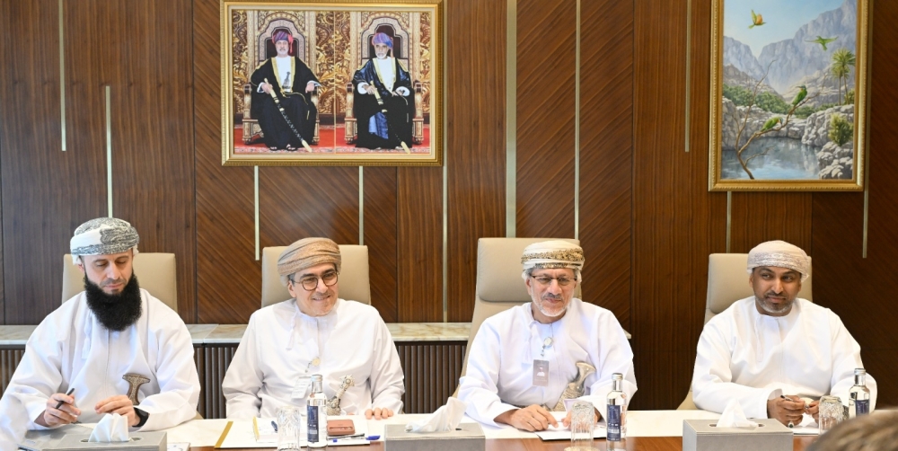 Abdul Salam bin Mohammed al Murshidi, President of the Oman Investment Authority, received on Monday the delegation from the Russian Federation.