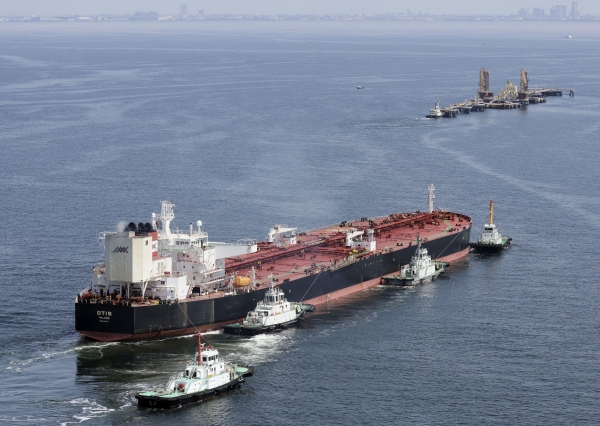 Oil prices hit a two-week high as Strait of Hormuz shipments lag