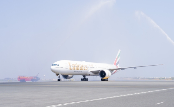 Oman-UAE flights back on track, Emirates to resume services