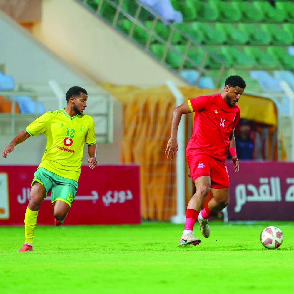 A moment from the Seeb-Dhofar clash at Seeb Stadium.