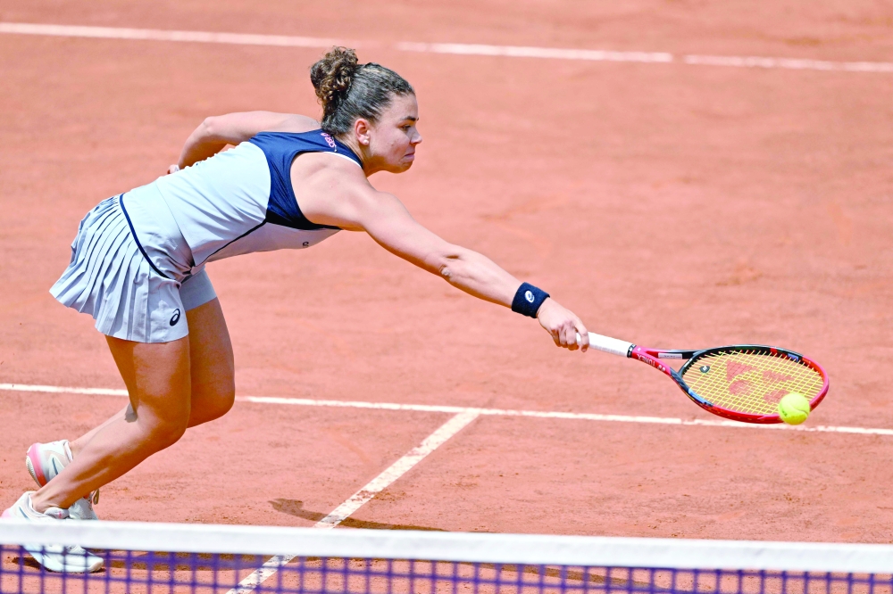 Italy's Jasmine Paolini returns the ball to France's Leolia Jeanjean during the WTA Rome Open tennis tournament at Foro Italico in Rome on May 7, 2026.  (Photo by Tiziana FABI / AFP)
