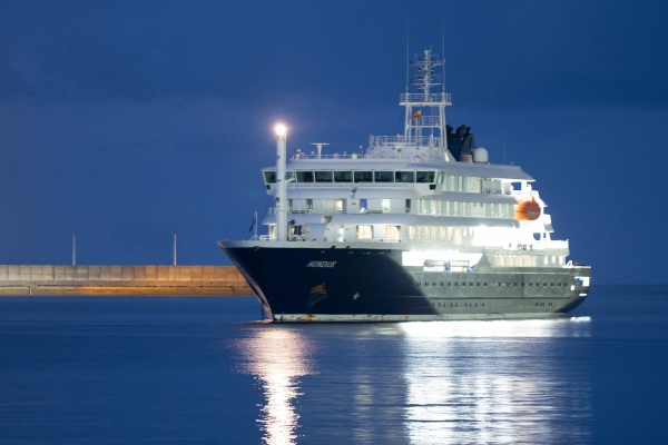 Hantavirus-hit cruise ship reaches Spanish island