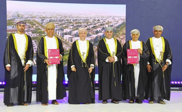 RO 495 million real estate deals signed in Oman