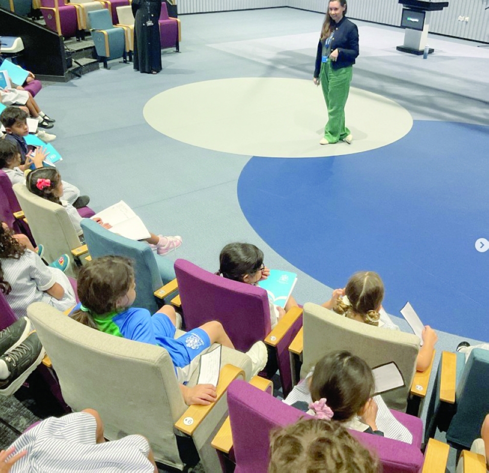 Dr Melissa hosts an 'Ask the Scientist' session at Cheltenham Muscat School, where Grade 2 pupils asked imaginative questions about marine science and marine technology