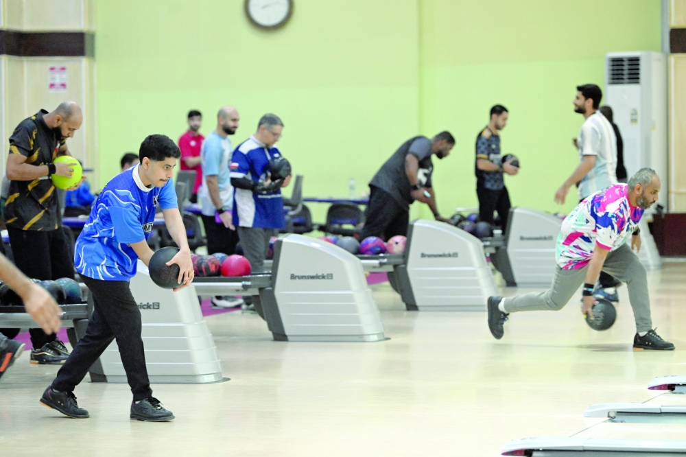 The Oman Bowling Committee’s May Championship continues at Seeb Bowling Centre with strong competition among local bowlers. — Abdulwahid al Hamadani