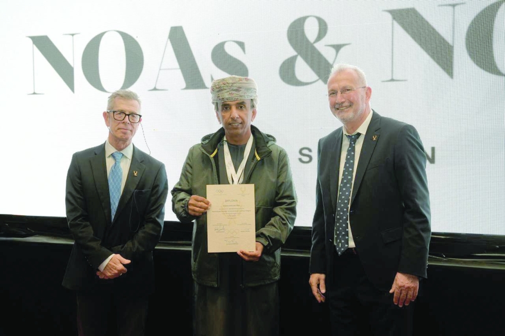 At the conclusion of the session, certificates were presented to the participants by the President of International Olympic Committee.