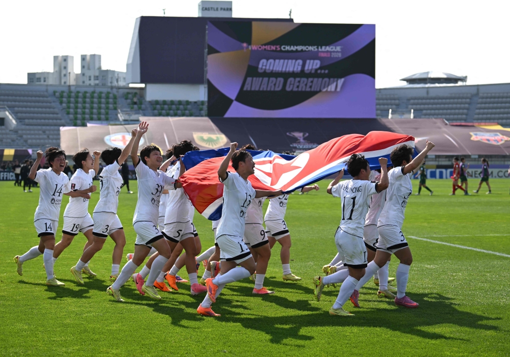 Naegohyang Women's FC players celebrate after defeating Japan's Tokyo Verdy Beleza in the AFC Women's Champions League final 