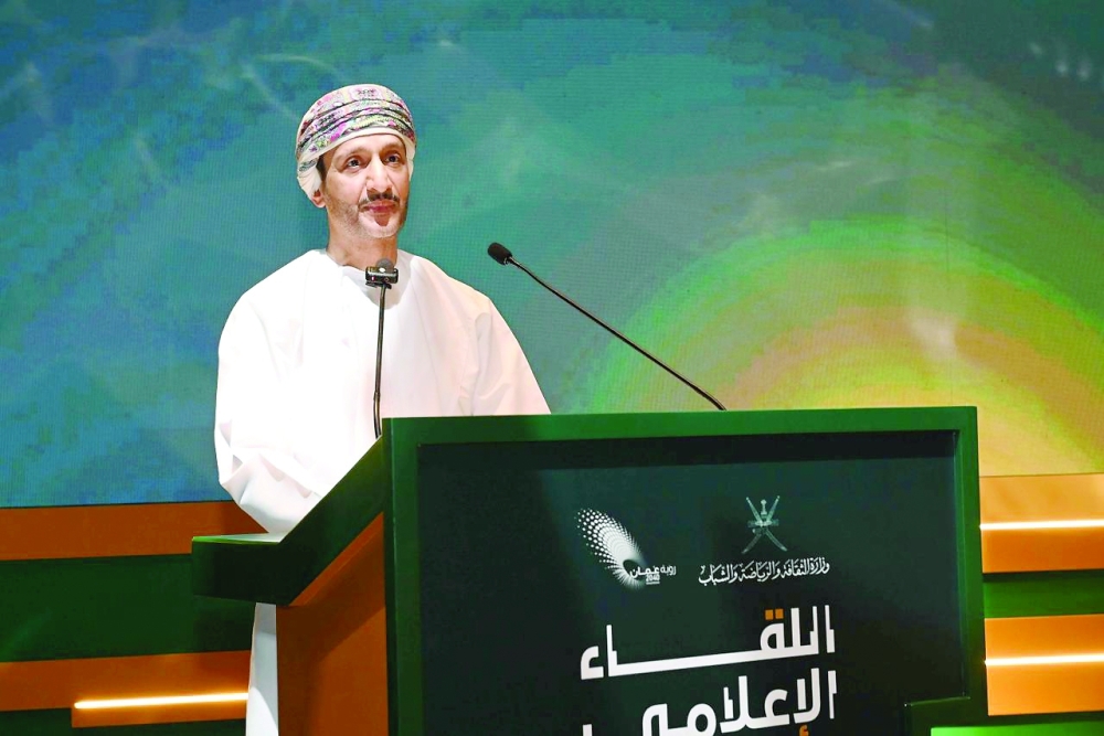 Sayyid Saud bin Hilal al Busaidy, Minister of Culture, Sports and Youth, addresses the audience at the opening of the event.