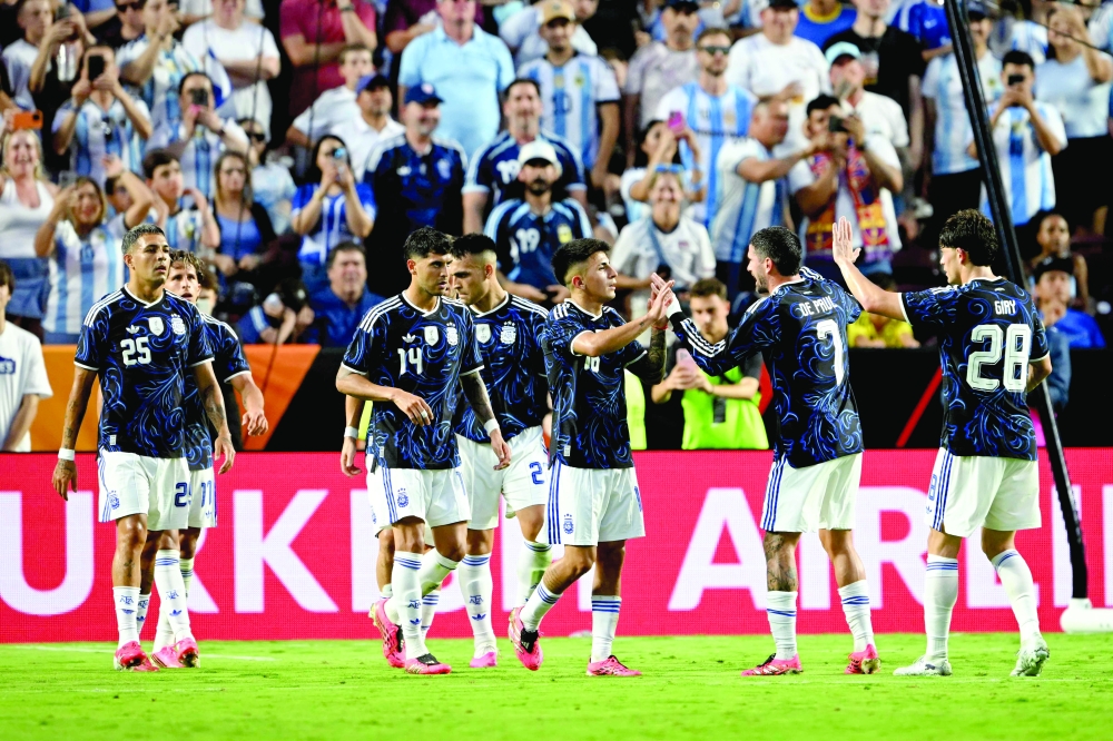 Argentina stroll to pre-World Cup win over Honduras