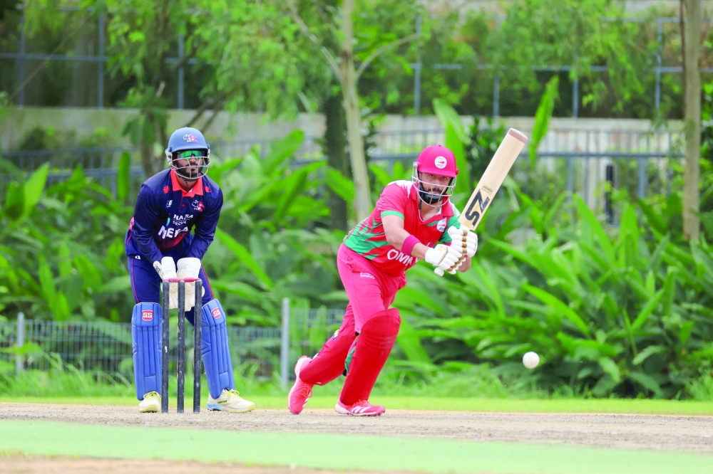 Sufyan Mahmood batting.