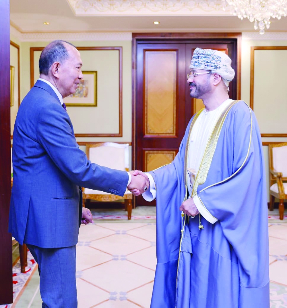 Sayyid Badr bids farewell to Ambassadors of Indonesia, Switz