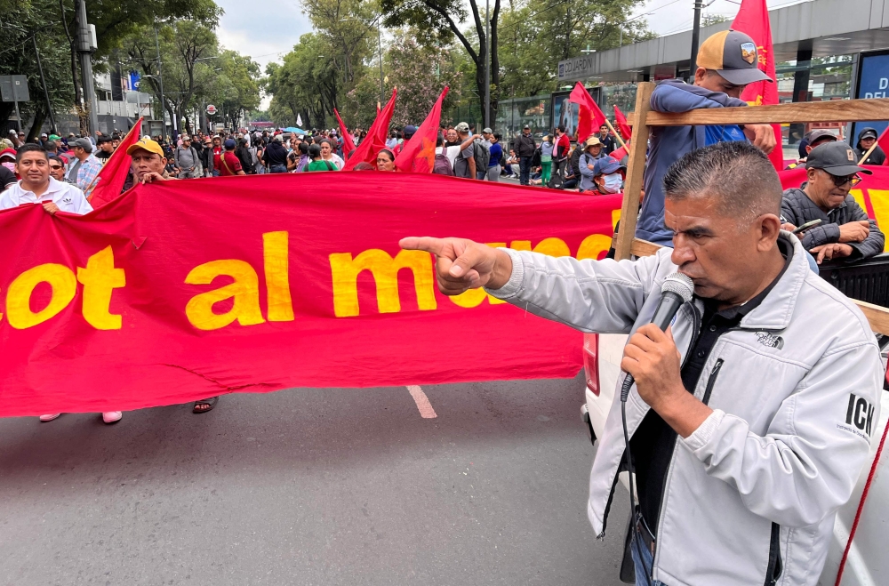  Thousands of teachers blocked an avenue leading to the Azteca Stadium in Mexico  