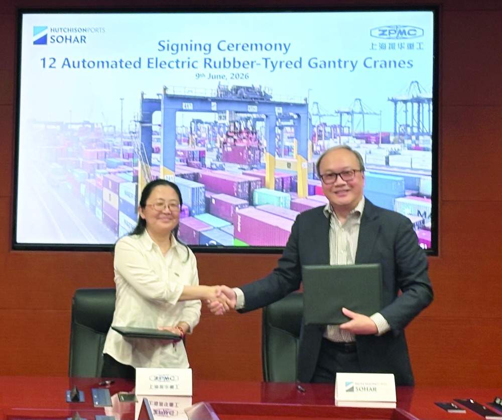 Representatives signing the procurement agreement in Shanghai recently.