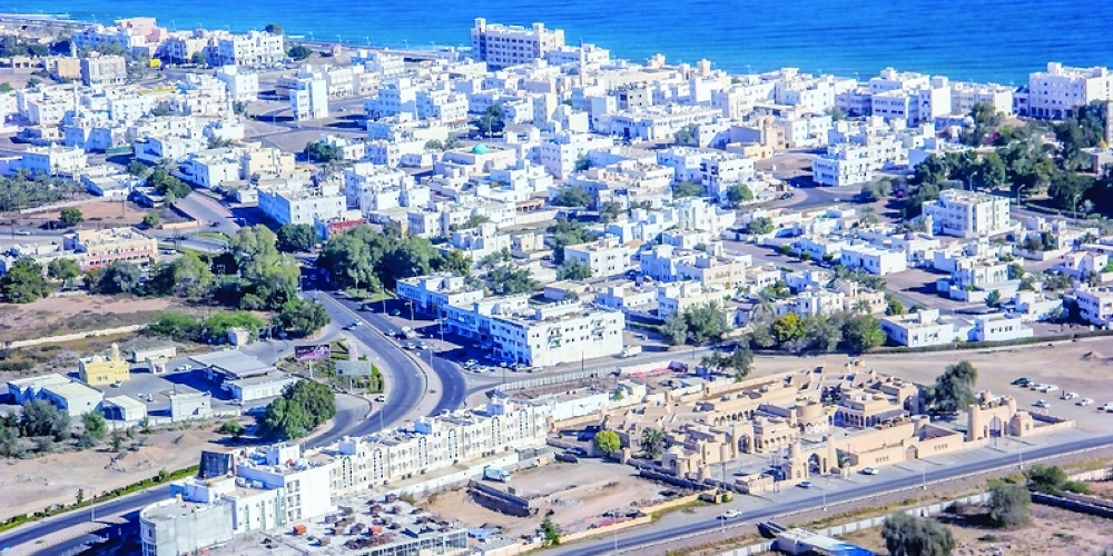 The total value of sales contracts reached RO 439.6 million across 22,272 transactions.