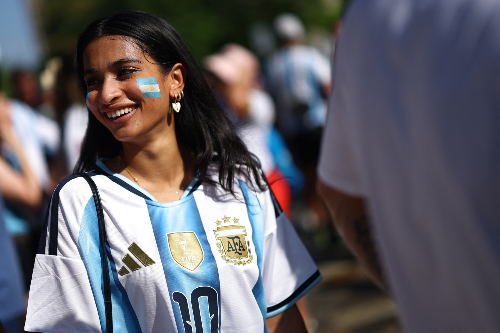  
Argentina fans gather for a traditional Banderazo rally  