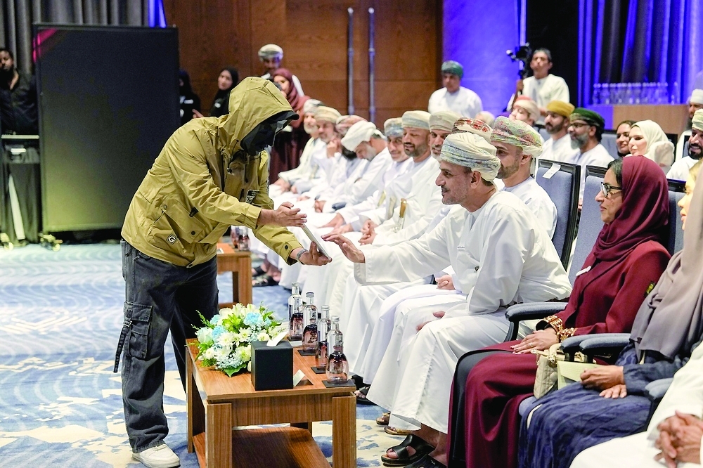 The event was held under the auspices of Dr Abdullah bin Ali al Amri, Chairman of the Environment Authority. - ONA