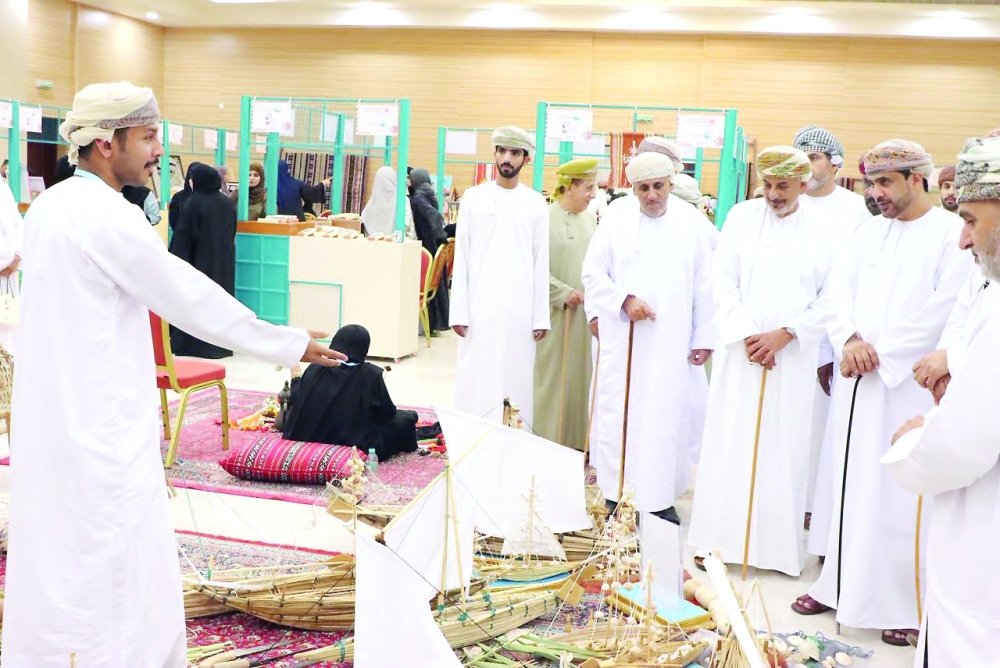 The event highlights the role of traditional crafts in supporting local economic development and preserving Oman’s rich heritage.