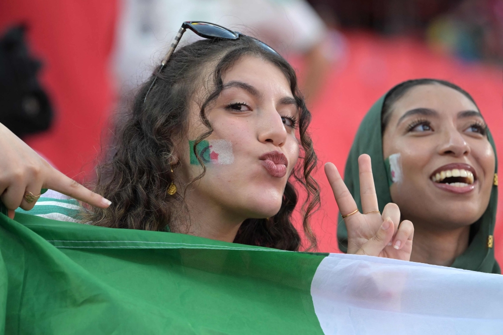 An Algeria fan poses ahead of the 2026 World Cup Group J football match between Algeria and Austria at the Kansas City Stadium in Kansas City 
