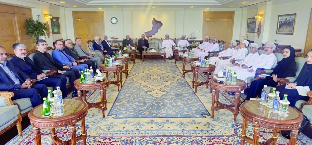 Shaikh Abdulaziz bin Abdullah al Hinai led the Omani delegation.