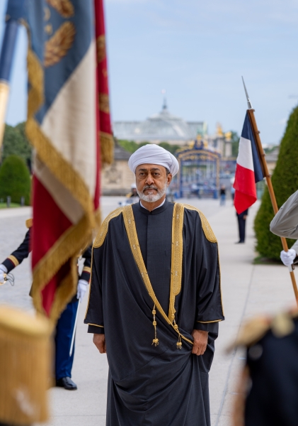 His Majesty accorded official reception ceremony at Les Invalides in Paris