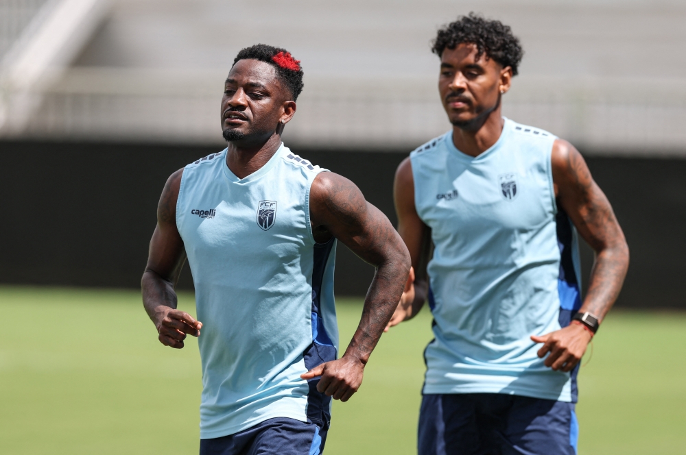  
Cabo Verde's Stopira and Kelvin. — Reuters
