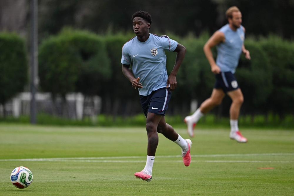 England's midfielder #16 Kobbie Mainoo takes part in a training session at the Pumas training grounds  