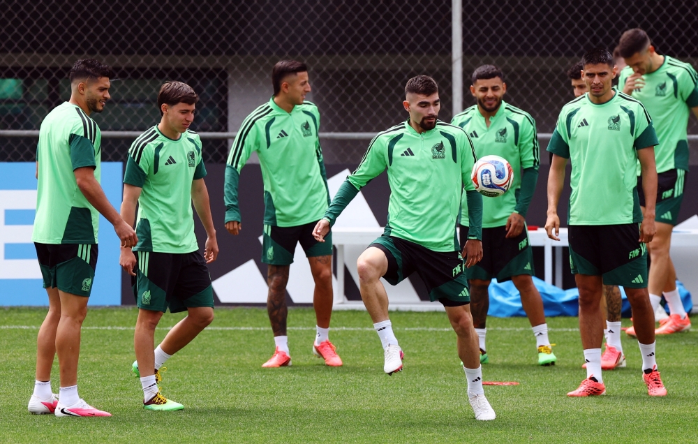  
Mexico's Johan Vasquez during training 