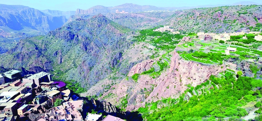 The cool air of Al Jabal Al Akhdhar villages showcases how deeply geography influences culture.