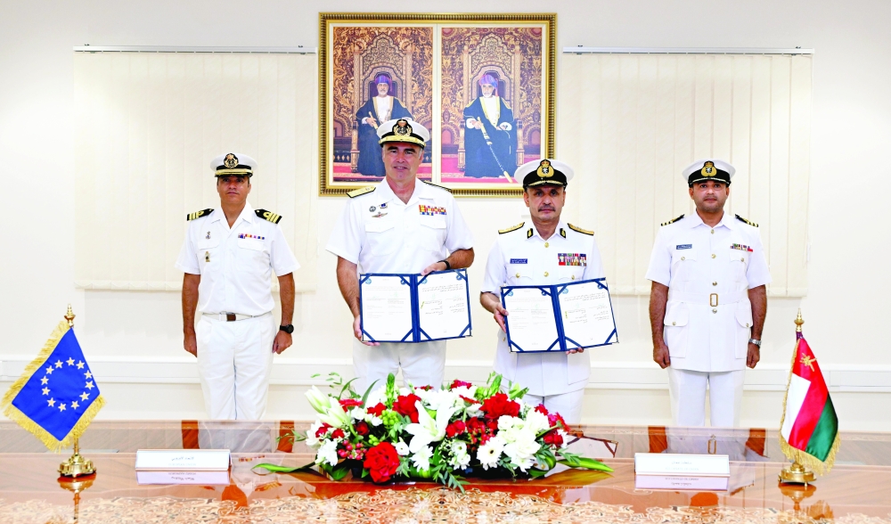 Rear Admiral Saif bin Nasser al Rahbi and Vice Admiral Ignacio Villanueva signed the agreement.