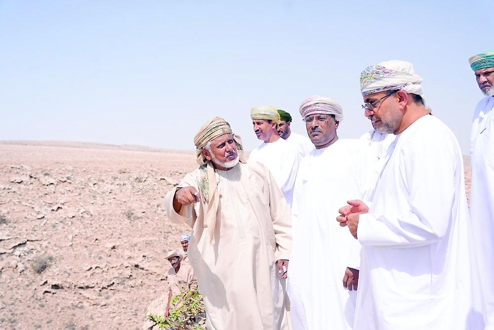 Dr Saud bin Hamoud Al Habsi was briefed about the Wadi Ghazal initiative for harvesting frankincense trees in Dhofar on Thursday. — ONA