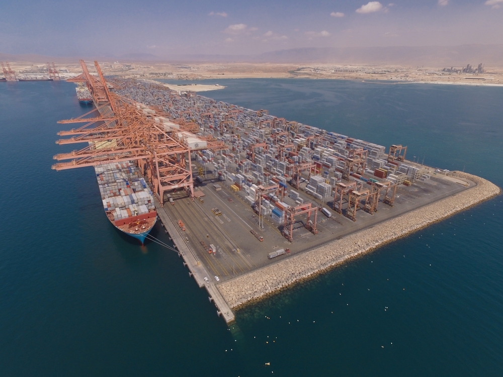 The value of merchandise exports reached RO 7.6 billion by the end of April 2026.