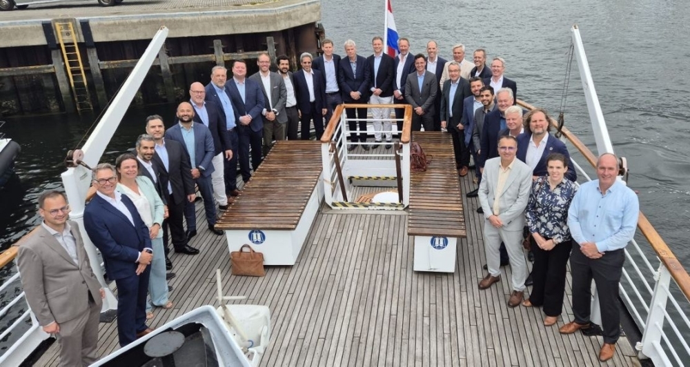 Representatives from Oman and the Netherlands meeting at the North Sea Port at the start of the programme (Credit: Holland Hydrogen Hub).