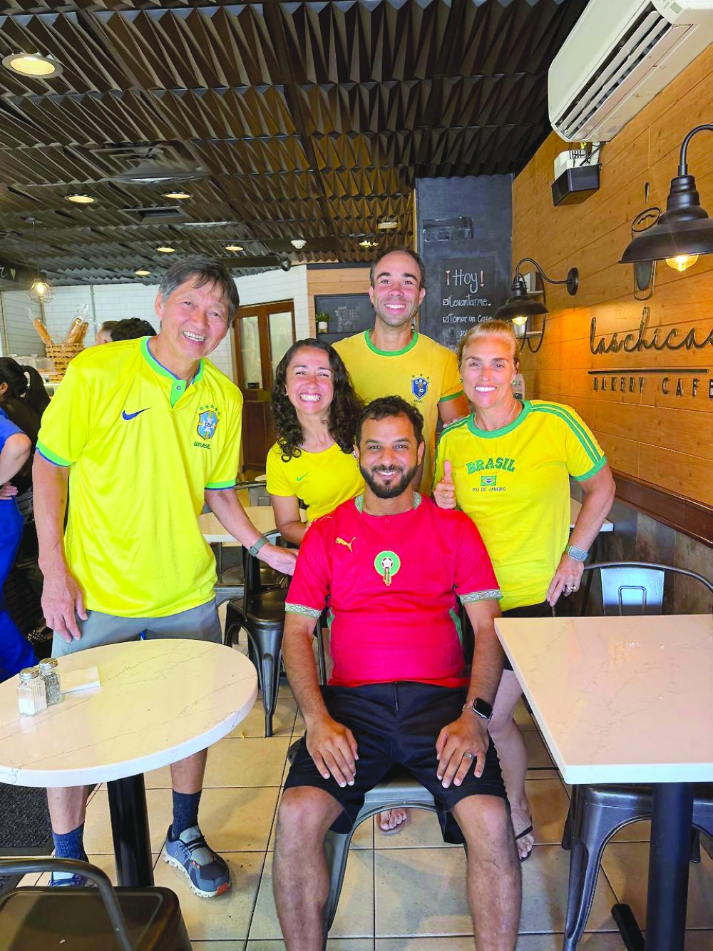Hilal al Kharousi with fans