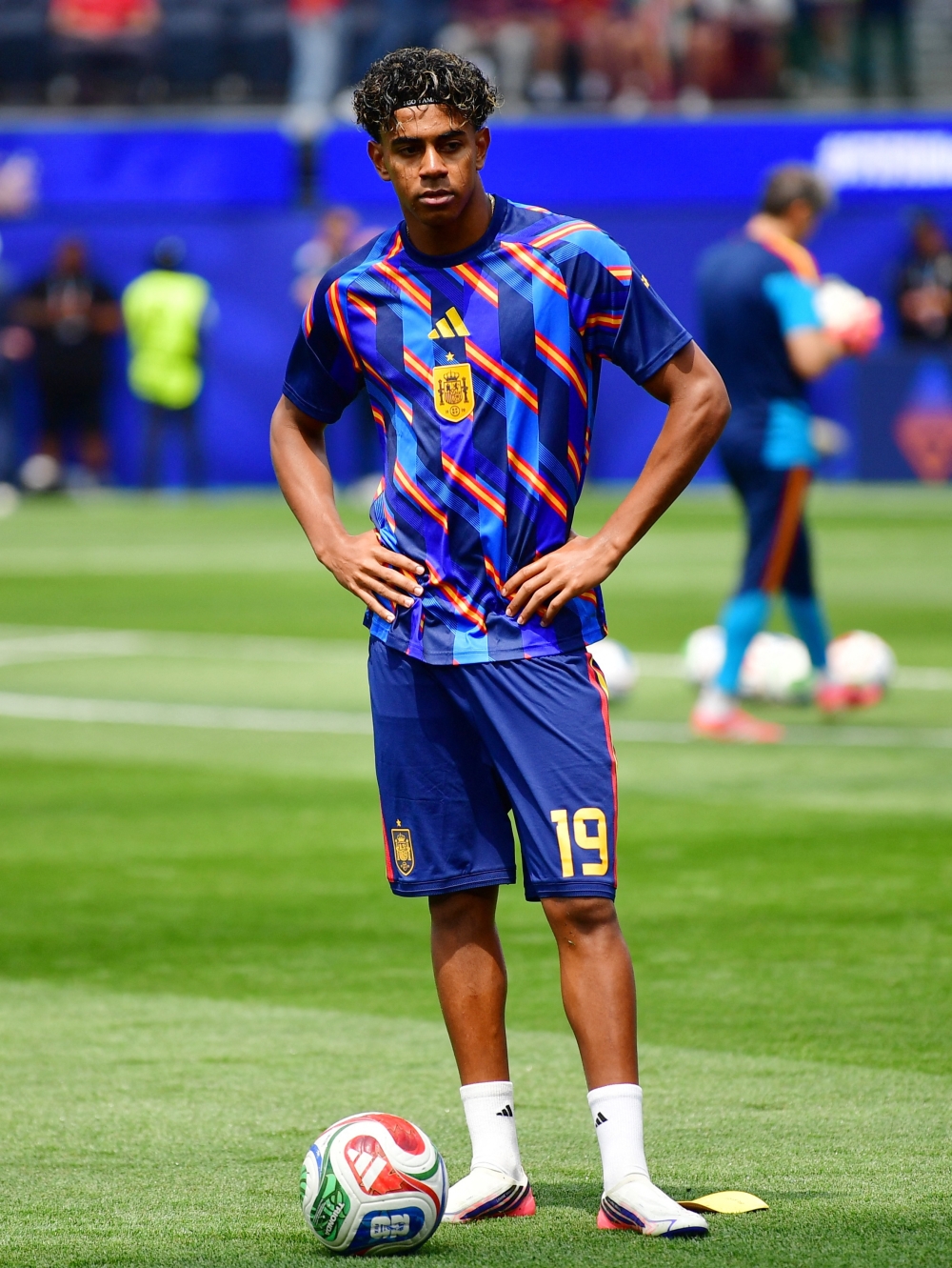 Spain's forward #19 Lamine Yamal . — Reuters