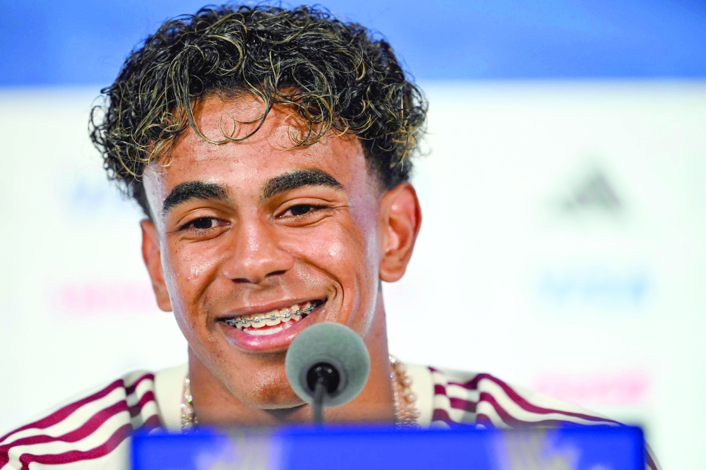 Spain's forward #19 Lamine Yamal . — APF