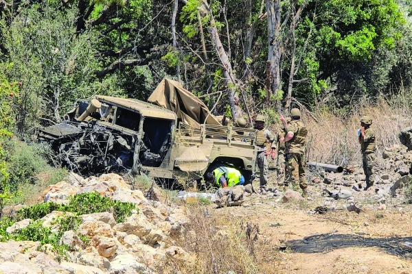 Lebanon army begins taking over pilot zones'