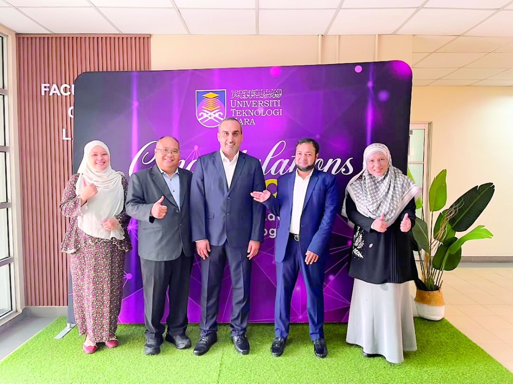 Ali bin Said al Kalbani successfully defended his doctoral dissertation in commercial law.