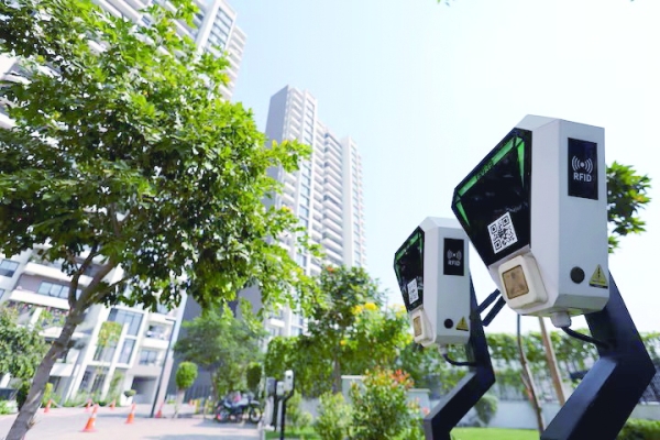 India's EV push fuels Dhoot growth plans
