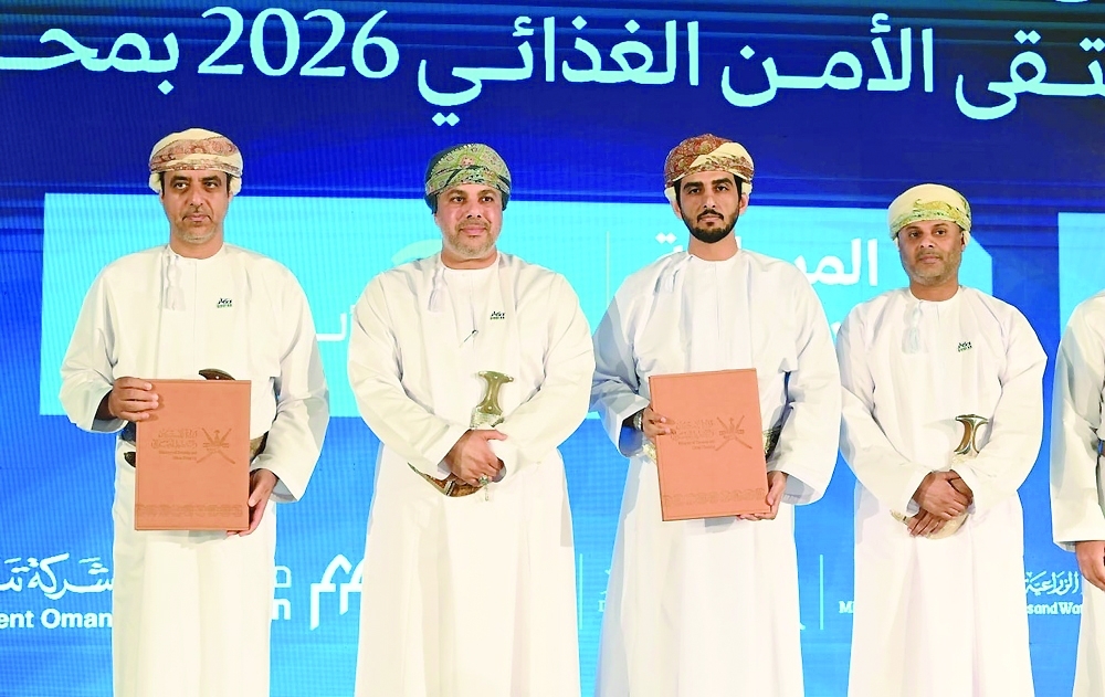 The signed contracts are distributed across the wilayats of Maqshin, Thumrait, Shaleem and the Hallaniyat Islands