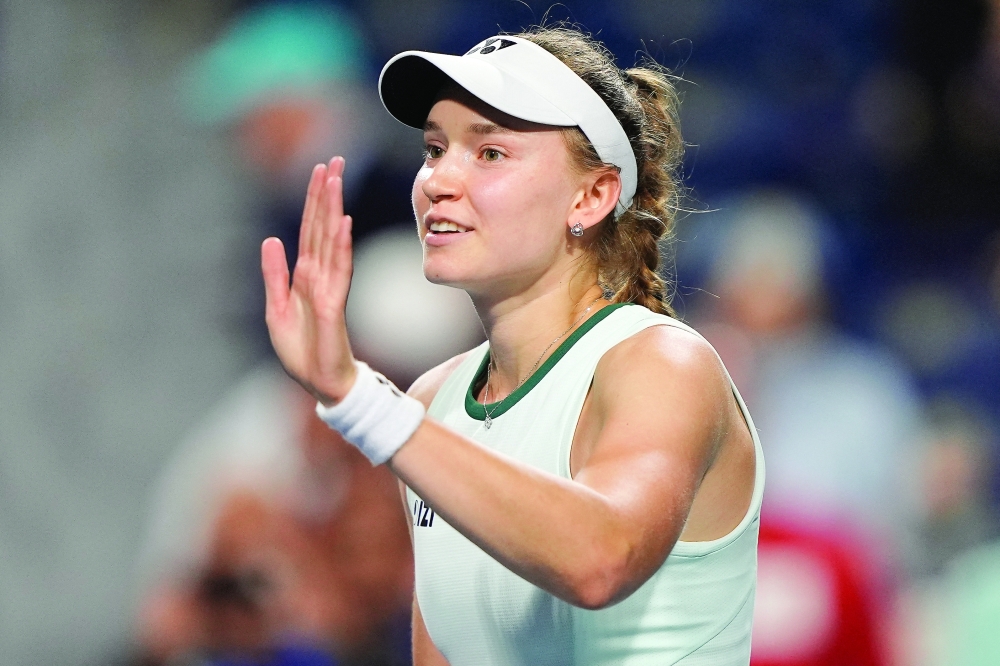 Elena Rybakina (KAZ) waves to the fans after beating Coco Gauff in their semifinal at the National Bank Open at Sobeys Stadium. — Imagn Images