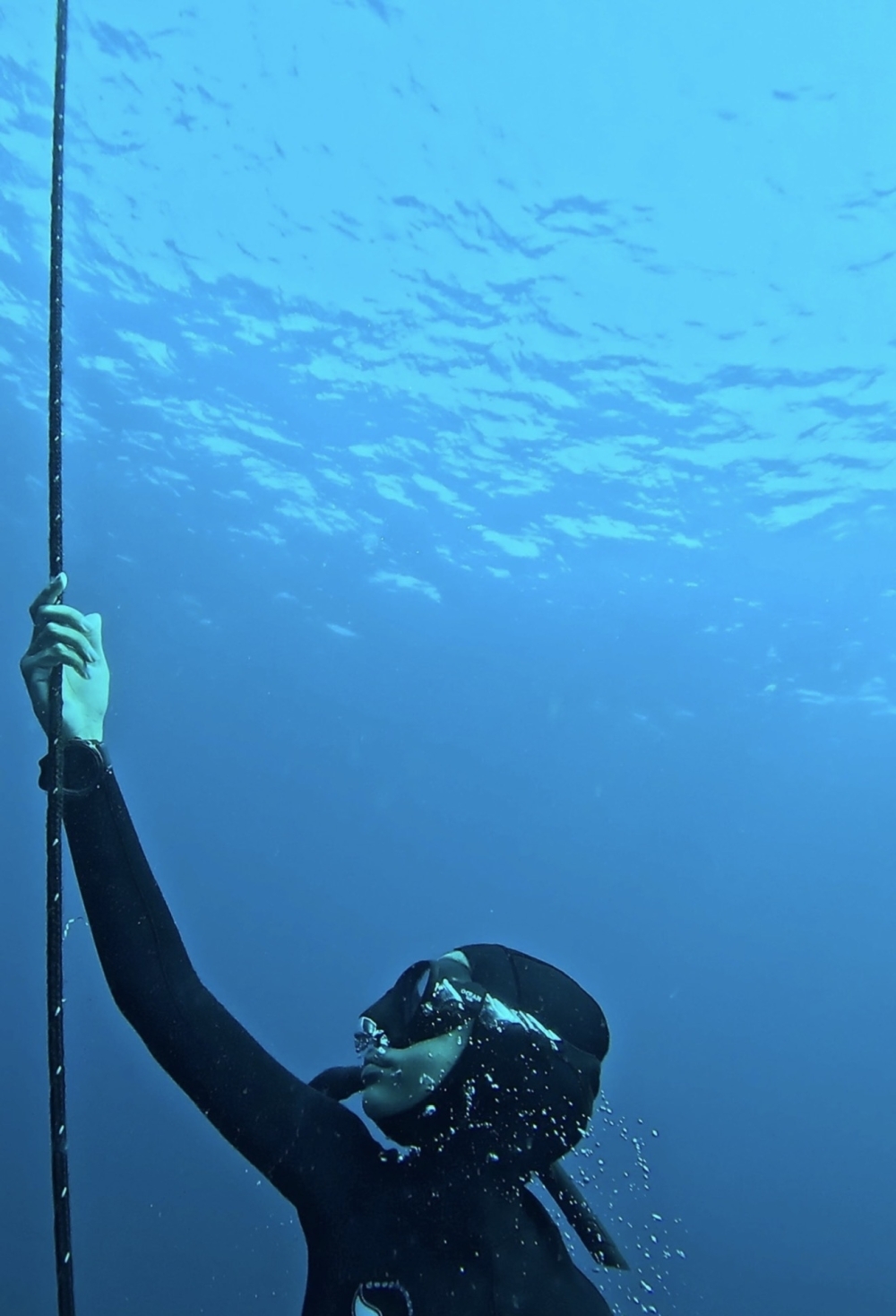 Al Humaidi was inspired by Omani freediving champion Omar Al Ghailani.