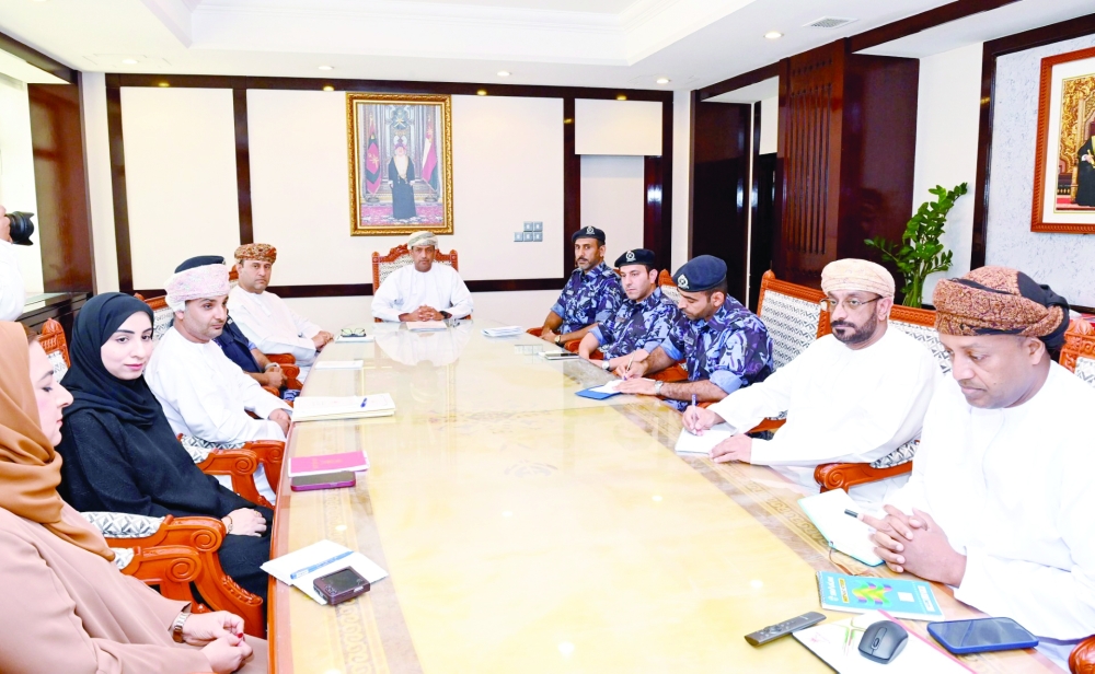 The meeting examined the role of media outlets in conveying accurate and reliable information to the public. - ONA